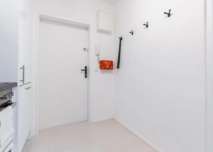 Appartamento Contemporary Designed Apartment, Location *